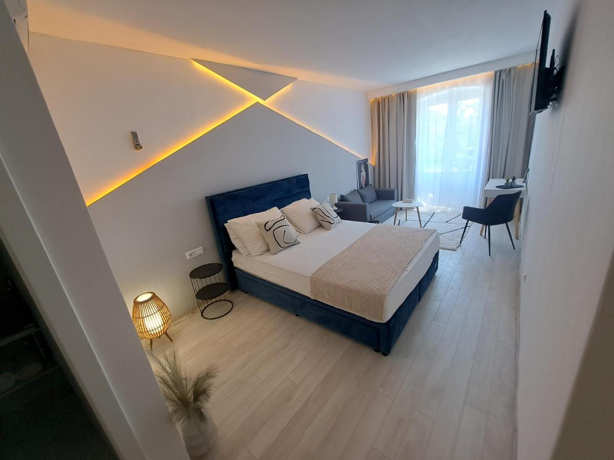 Aurora Beachfront Luxury Rooms&Suites Brela Extérieur photo