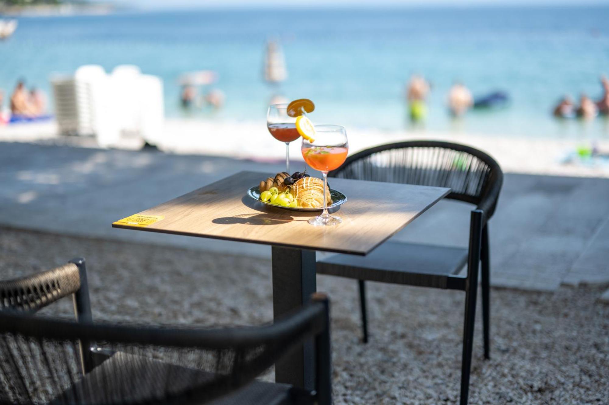 Aurora Beachfront Luxury Rooms&Suites Brela Extérieur photo
