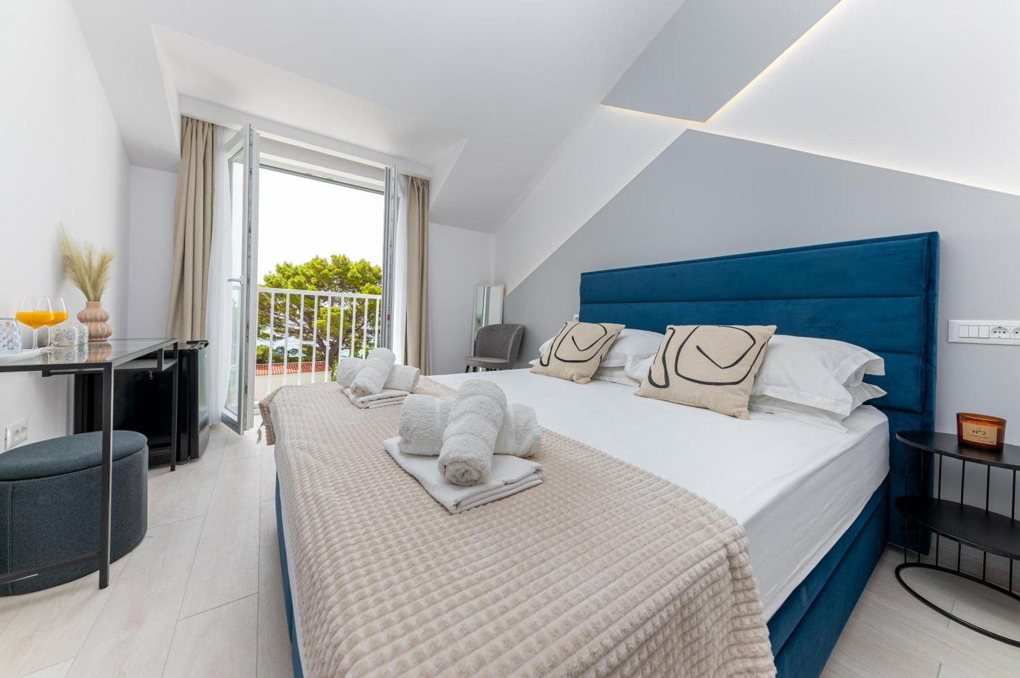 Aurora Beachfront Luxury Rooms&Suites Brela Extérieur photo