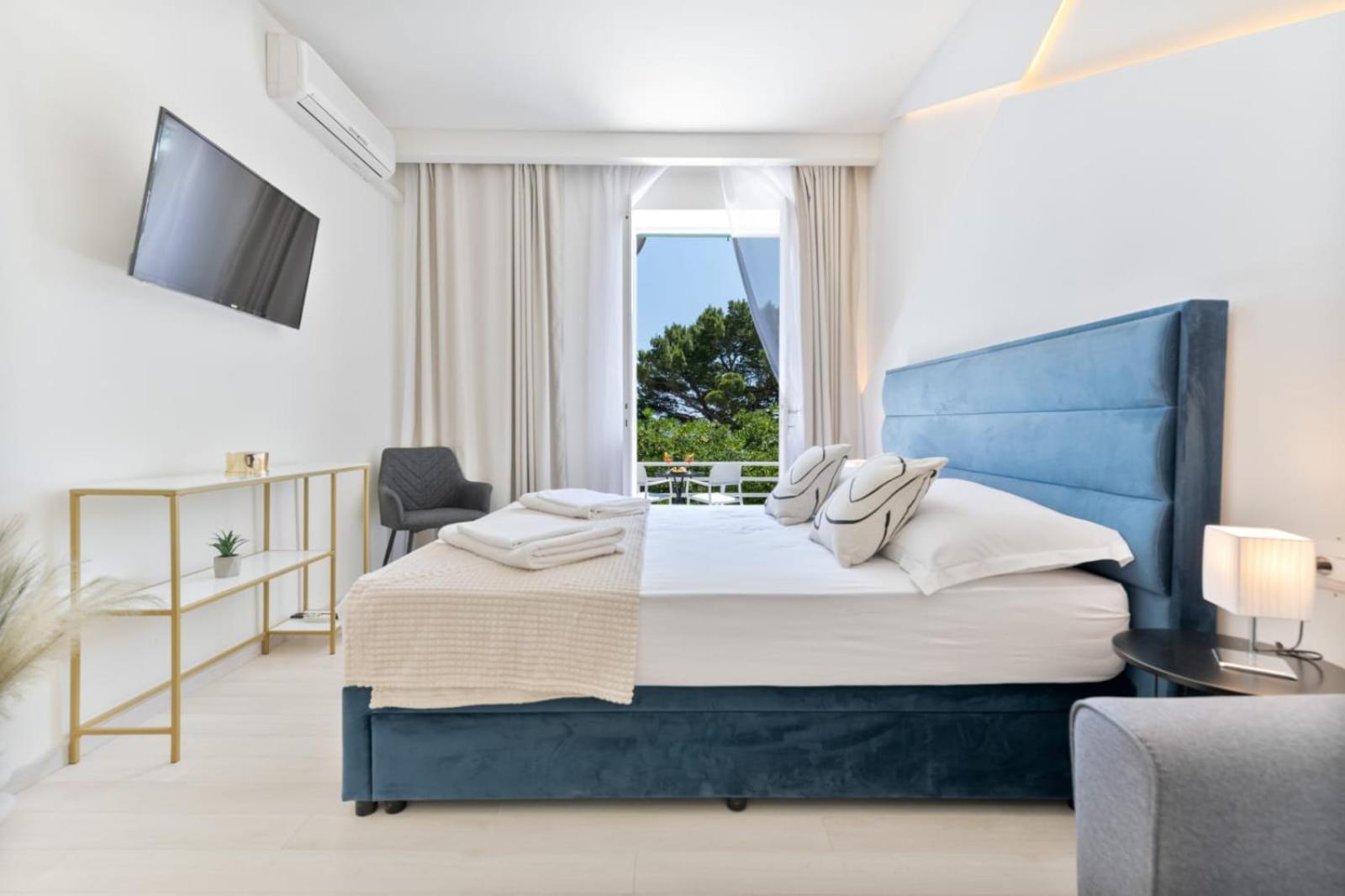 Aurora Beachfront Luxury Rooms&Suites Brela Extérieur photo
